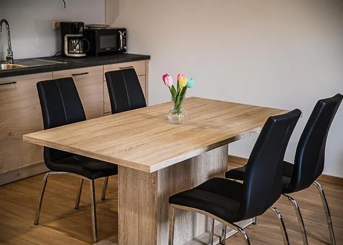 Mojcin Pisker Apartment House