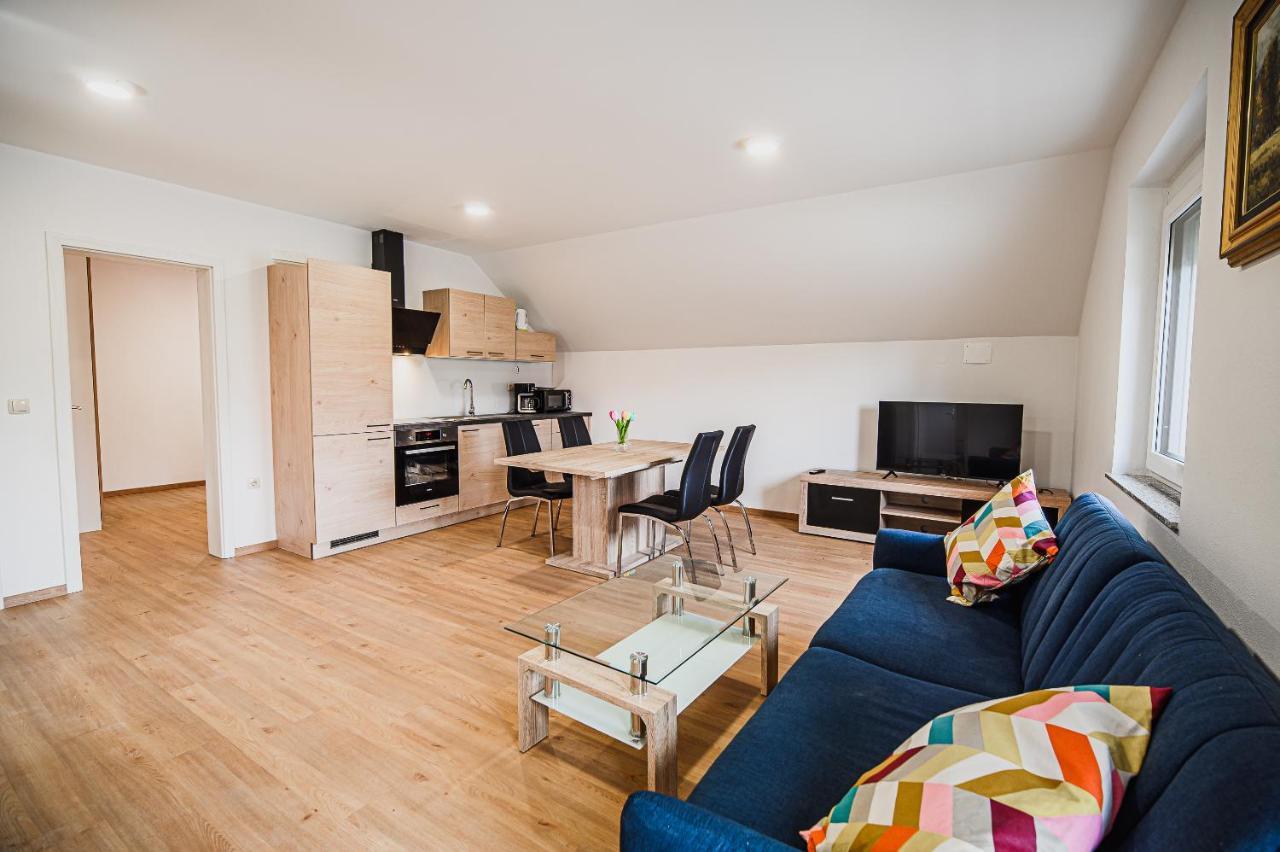 Holiday home Mojcin Pisker House